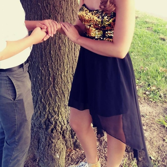 Dresses & Skirts - Gold/Black Mermaid Sequin Dress